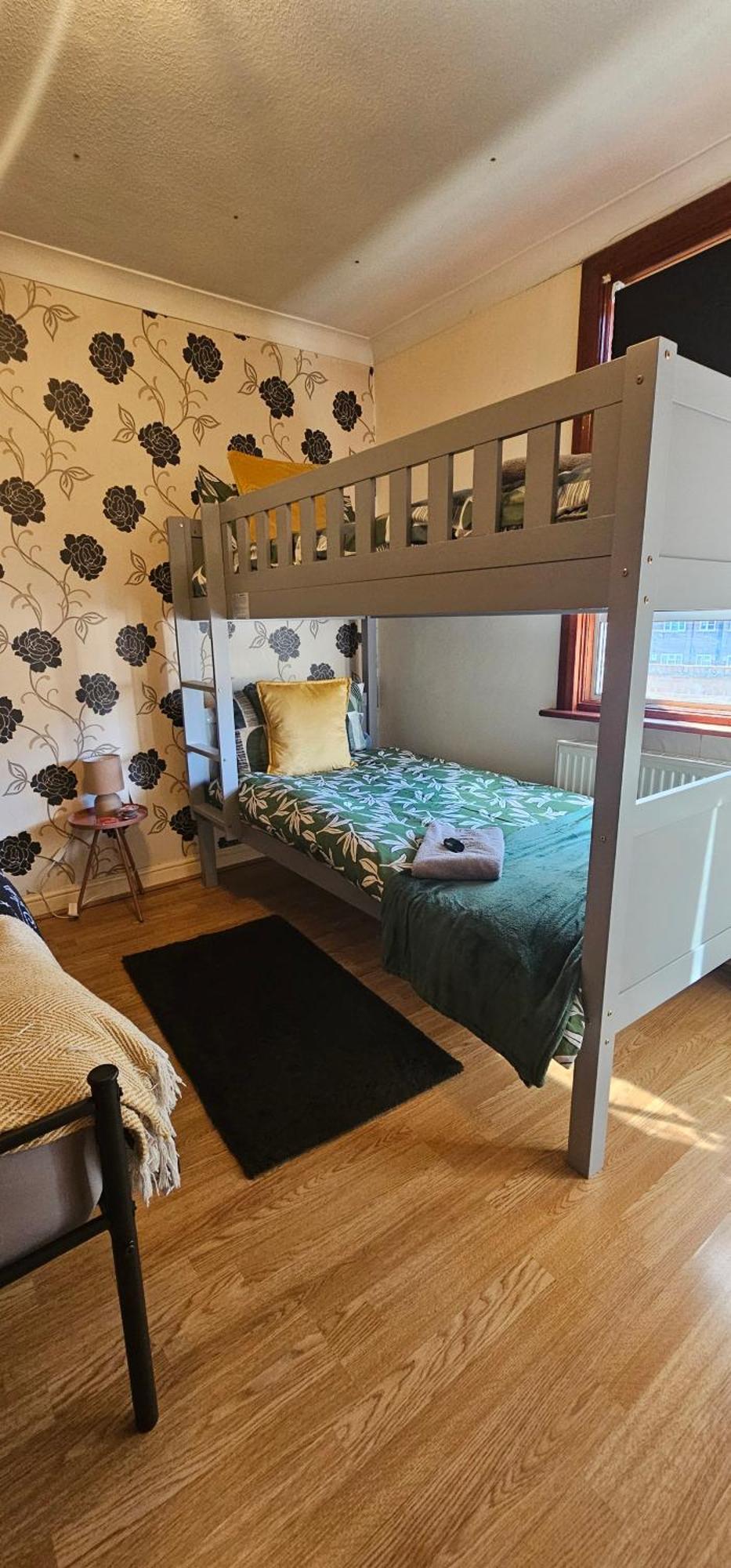 25 Minutes To 35 Guest house